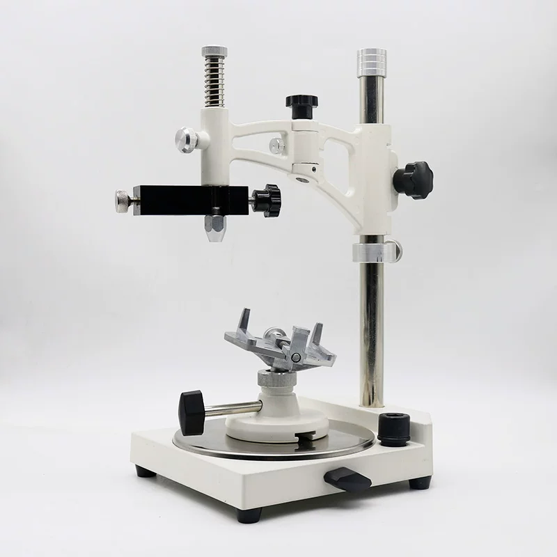 Medical Lab Technician - Kwadratowy model dentystyczny, stolik do obserwacji